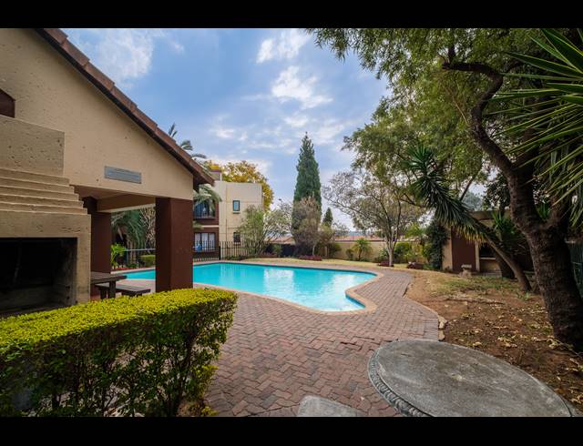 2 BEDROOM APARTMENT FOR SALE IN BROMHOF